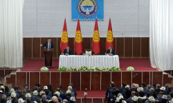 Президент Лейлек районунун жана Сүлүктү шаарынын эли менен жолугушту