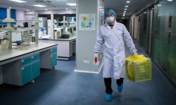 Кытай коронавирусту жеңгенин жарыялады