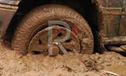 Эскилиги жеткен мектеп, баткакка тыгылган жол, кыйналган эл