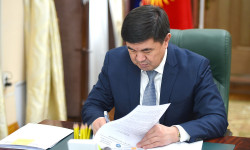 Абылгазиев маданий-массалык иш-чараларды чектеген чечимге кол койду 