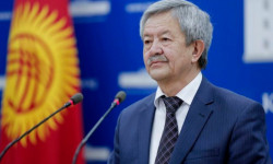 Касымбек Мамбетов: "Коронавирус жуктуруп алгандардын арасында медкызматкерлер дагы бар"