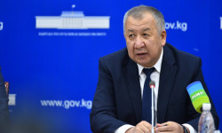 Кубатбек Боронов: "Медиктерге вирус жуккан фактылар мындан ары болбошу керек"