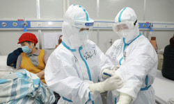 Коронавирус: Кытайдан келген гумжардам республиканын түштүгүнө жөнөтүлдү