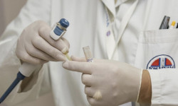 Ош: коронавирустан дагы бир дарыгер айыкты 