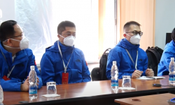 Кытайдан келген дарыгерлер окутуу иштерин улантууда