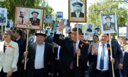 Президент "Өлбөс полк" онлайн акциясына катышат