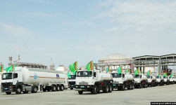 «Талибан» Түркмөнстандын Ооганстанга жөнөткөн гумжардамын карактап кетти