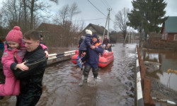 Юг Казахстана снова затопило