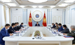 Коопсуздук кеңешинин жыйынында өлкөдөгү эпидемиологиялык кырдаал талкууланууда 