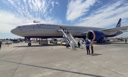 Мекенге кайткан мекендештер. Москва - Бишкек каттамы боюнча 431 адам алынып келинди