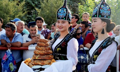 Кыргыз-өзбек чек арасындагы «Достук» өткөрмө бекетинин салтанаттуу ачылышы