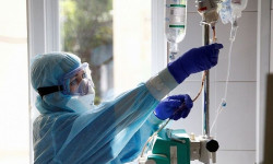 Сегиз медициналык кызматкер коронавирус жуктуруп алганы аныкталды