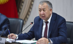 К.Боронов: Дарыгерлердин консилиуму коронавирус менен катуу ооруп жаткандардын ар бирин кароого тийиш