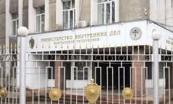 Бишкекте кылмыштуу топтун мүчөлөрү курал-жарактар менен кармалды