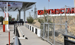 Кытай чек ара аркылуу жүк ташууну көбөйтүү боюнча талаптарын айтты