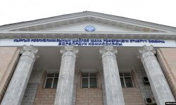 Президентти мөөнөтүнөн мурда шайлоо жөнүндө