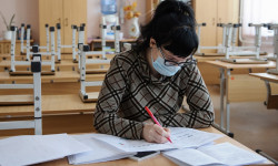 Казакстанда окуу жылы башталгандан бери 1 миңден ашык окуучуга коронавирус жукту
