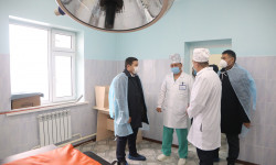  Талант Мамытов Жалал-Абаддагы балдардын психоневрологиялык социалдык стационарына барды 