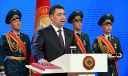 Президенттин ант берүү аземине жалпы кыргызстандыктар түз эфирде күбө болушту