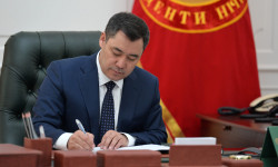 "Жалал-Абад облусунун Базар-Коргон районунун Базар-Коргон шаарын түзүү жөнүндө" мыйзамга кол коюлду