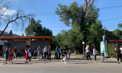 Борбор калаада эл ташыган кичи автобус айдоочулары иш таштады