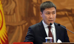 Президенттин жарлыгы менен Данияр Мукашев, Алмазбек Бейшеналиев жаңы кызматка дайындалды  