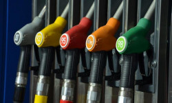 Июнда Кыргызстанда бензиндин баасы дагы 3-4 пайызга кымбаттайт