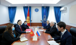 Кыргызстан-Россия: президенттердин Сочи шаарында жетишилген келишимдерин ишке ашыруу боюнча пикир алмашуу болду 