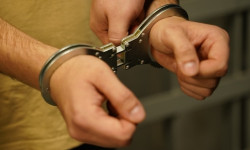 Орхан Инандыны таап берем деп ири суммадагы акча алдап алган жаран кармалды