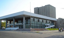 Театр дүйнөсүндө: КРнын Эл артисти Жекшен Арзыгулов (аудио)