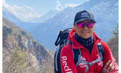 Бишкекке Эверест чокусун багынткан альпинист Эдуард Кубатов кайтып келди