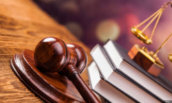 Сот жана укук коргоо ишин өркүндөтүү маселелери боюнча кеңештин биринчи жыйыны өтөт 