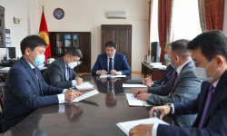 Улукбек Марипов жаңыдан дайындалган дипломатиялык миссиялардын башчылары менен жолугушту