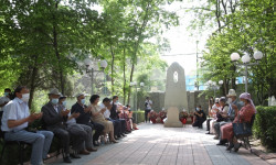 Ош окуясында каза болгондордун жана шейит кеткендердин эстелигине куран түшүрүлдү