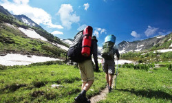 Туристтер, чет элдик жарандар үчүн Кыргызстанга кирүүнүн алгоритми иштелип чыкты 