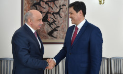 Улукбек Марипов Казань Федералдык университетинин ректору Ильшат Гафуров менен жолугушту