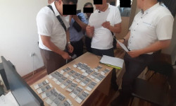 Пара алуу фактысы боюнча КР ИИМ тергөө кызматынын  тергөөчүсү кармалды