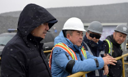 Президент Садыр Жапаров “Кумтөр” алтын кенинин иши менен таанышты