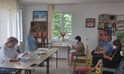 Жыпариса Рысбекова Военно-Антоновка балдар үйүнүн тарбиялануучусунун өлүмү боюнча кеңешме өткөрдү