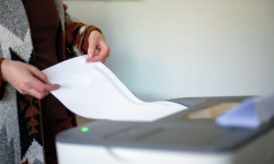 Ош жана Токмок шаарларында 5 миңге жакын адамдын каттоосу жокко чыгарылды