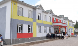 Ала-Букада заманбап жаңы мектеп салынды 