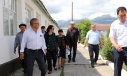 Ысык-Көл облусундагы билим берүүдөгү көйгөйлөр жана жетишкендиктер талкууланды