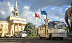 Борбор калаада жаңы автобустар каттай баштады. Бир апта шаардыктарды акысыз ташыйт
