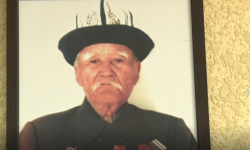 Брест чебинде айыгышкан согушту башынан өткөргөн ардагер Шакен Чекаевдин эрдиги