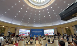 Президент Садыр Жапаровдун бизнес-коомчулуктун өкүлдөрү менен жолугушуусу өттү