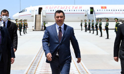 Президент Садыр Жапаров Ашхабад шаарына барды