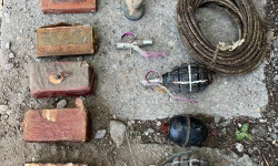 Ок атуучу куралдарды жана жардыруучу түзүлүштөрдү сатуу менен алектенген жаран кармалды