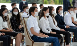 Садыр Жапаров: Ааламдагы эң кымбат ресурс - билим