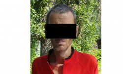 Чүй облусунун жашоочусунан ок атуучу курал, ок-дарылар жана жардыруучу түзүлүштөр табылды