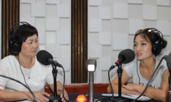 Түз эфирдеги жолугушуу: "Эл ырчысы Эстебес" тобунун ырчысы Турдукан Сарбанова (аудио)